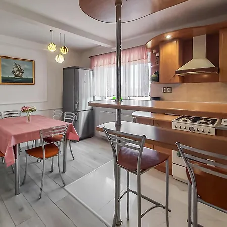 Amazing Apartment In Kolobrzeg With Kitchen Apartment